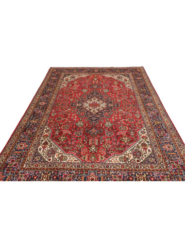 Tabriz 205x300 Cm Tabriz, Persia. Material: Hand-carded Wool