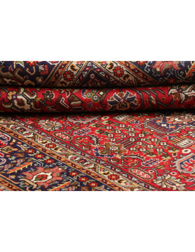 Tabriz 205x300 Cm Tabriz, Persia. Material: Hand-carded Wool