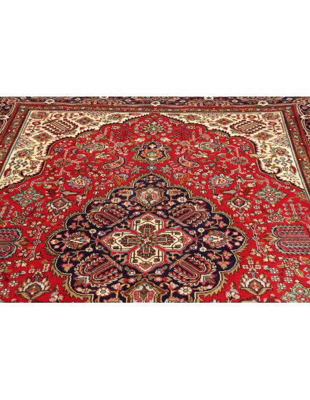 Tabriz 202x300 Cm Tabriz, Persia, Hand-carded Wool (cotton