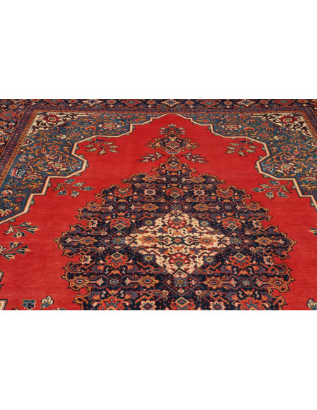 Wiss 270x380 Cm Wiss, Persia, Hand-carded Wool (warp: