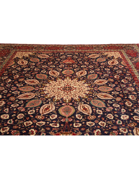 Tabriz 300x395 Cm Tabriz, Persia, Hand-carded Wool (warp: