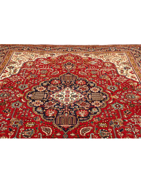 Tabriz 256x338 Cm Tabriz, Persia, Hand-carded Wool (warp: