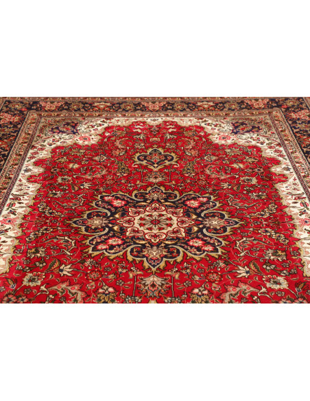 Tabriz 200x300 Cm Tabriz, Persia, Hand-carded Wool (warp:
