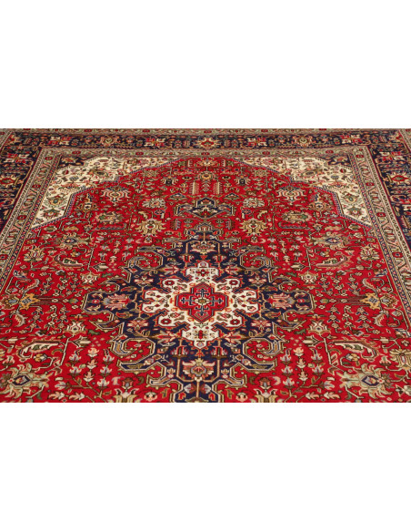 Tabriz 202x300 Cm Tabriz, Persia, Hand-carded Wool (warp
