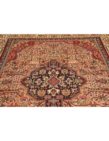 Tabriz 200x302 Cm Tabriz, Persia, Hand-carded Wool (cotton