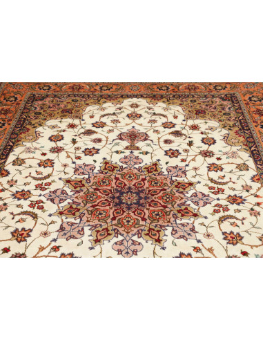 Tabriz 198x294 Cm Tabriz, Persia, Hand-carded Wool (warp: