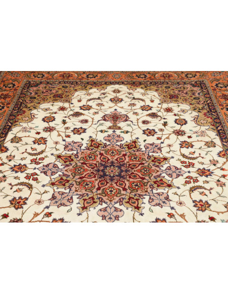 Tabriz 198x294 Cm Tabriz, Persia, Hand-carded Wool (warp: