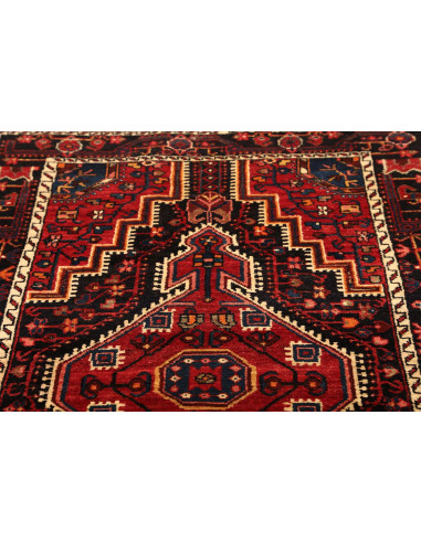 113x186 Cm Shiraz, Persia. Wool (warp: Wool/Cotton).