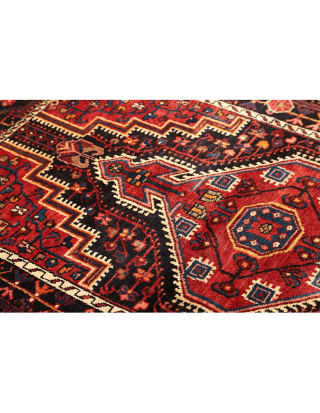 113x186 Cm Shiraz, Persia. Wool warp: Wool/Cotton.
