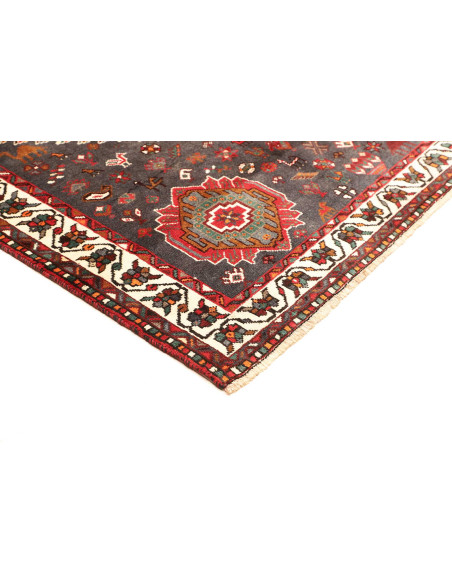 Shiraz 220x308 Cm Shiraz, Persia, Hand-carded Wool warp: