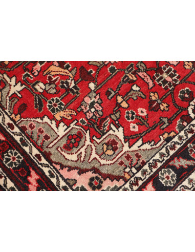 108x155 Cm Persian. Wool warp: Cotton. 250,000 Knots/Sqm.