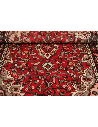 108x155 Cm Persian. Wool warp: Cotton. 250,000 Knots/Sqm.