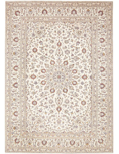 Scopri il tappeto Kashan persiano annodato a mano. Design floreale con medaglione su fondo avorio, in lana cardata. Eleganza e t
