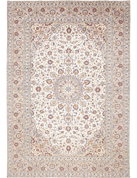 Hand-knotted Persian Kashan rug in wool. Central medallion and floral motifs on an ivory field. Perfect for classic and refined 