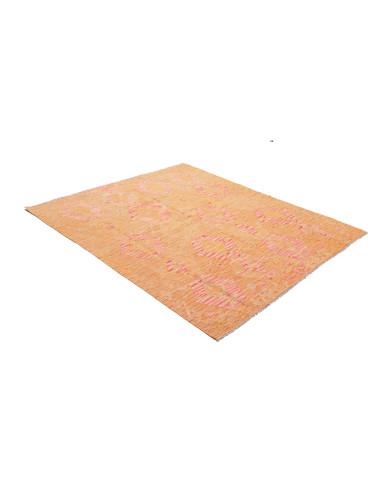 Scopri il Kilim afgano artigianale in lana cardata a mano. Motivo a rombi geometrici color ocra e rosa corallo. Perfetto per un 