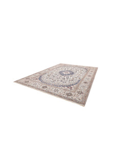 Tappeto persiano Nain Kashmar annodato a mano. Design classico con medaglione centrale, lana e seta, colori bianco e blu. 2