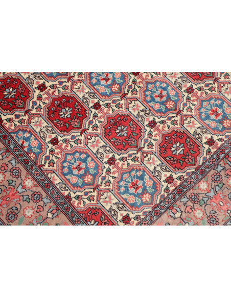 Hand Made Rug Varamin Persia 125x185 Red Ivory